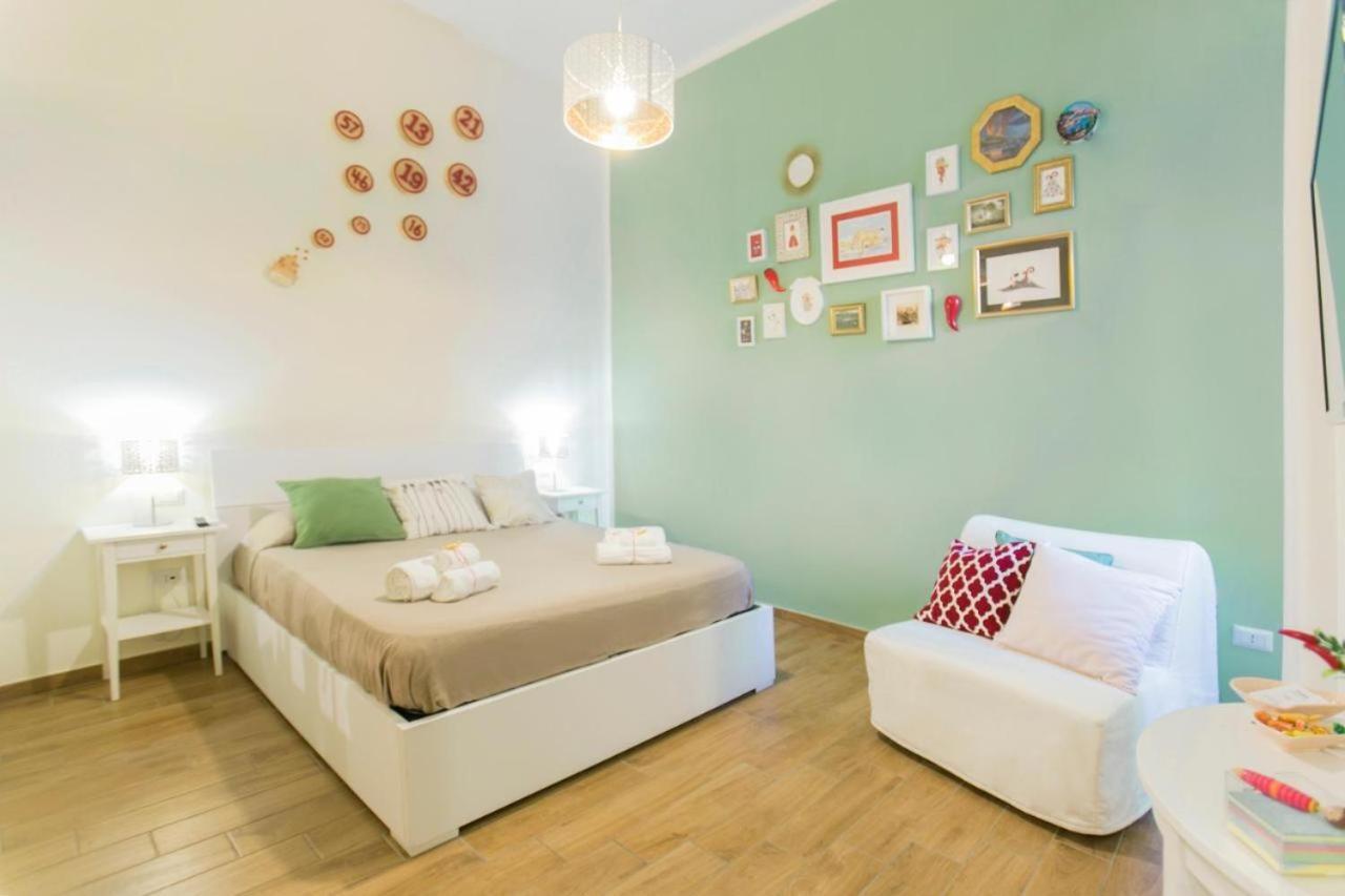 Casetta Partenopea Holiday House Napoli Ngoại thất bức ảnh